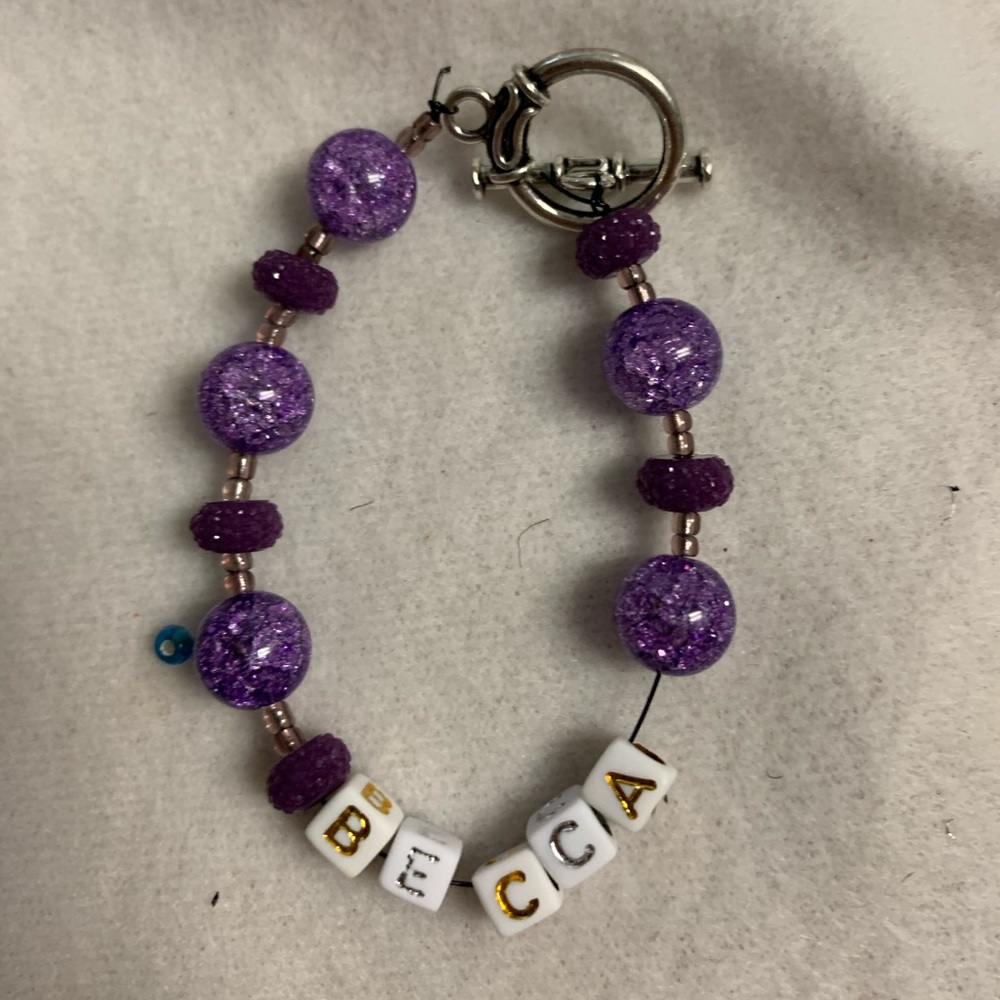 Bracelets - Picture 2 of 8